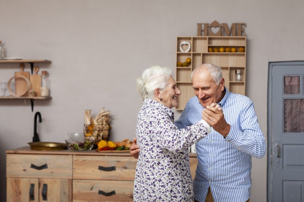 dcdental-alcorcon-dentista-salud-bucodental-de-las-personas-mayores-2